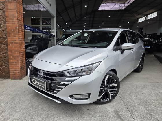 NISSAN VERSA 1.6 16V FLEX EXCLUSIVE XTRONIC NISSAN VERSA 1.6 16V FLEX EXCLUSIVE XTRONIC